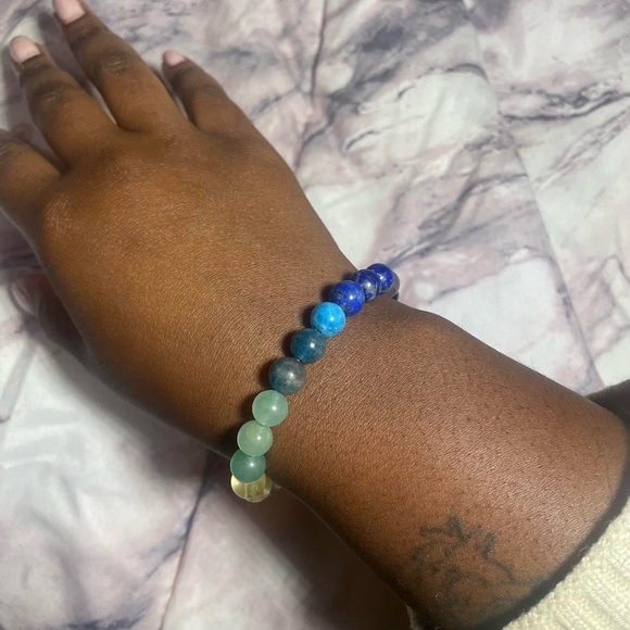 Chakra alignment bracelet 🌈 - Picture 2 of 5